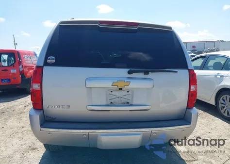 2013 Chevrolet Tahoe Ltz z USA, uszkodzony, nr VIN 1GNSKCE05DR328410